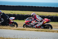 anglesey-no-limits-trackday;anglesey-photographs;anglesey-trackday-photographs;enduro-digital-images;event-digital-images;eventdigitalimages;no-limits-trackdays;peter-wileman-photography;racing-digital-images;trac-mon;trackday-digital-images;trackday-photos;ty-croes